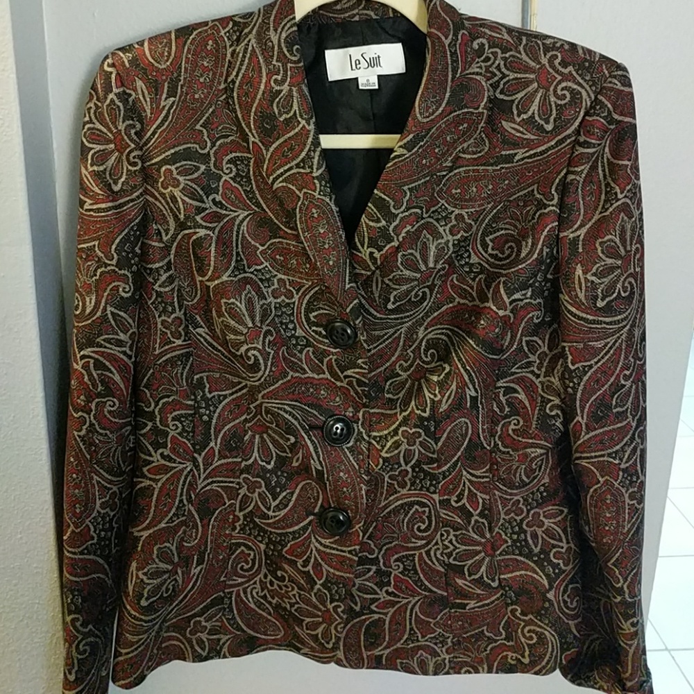 Womans Le Suit Jacket